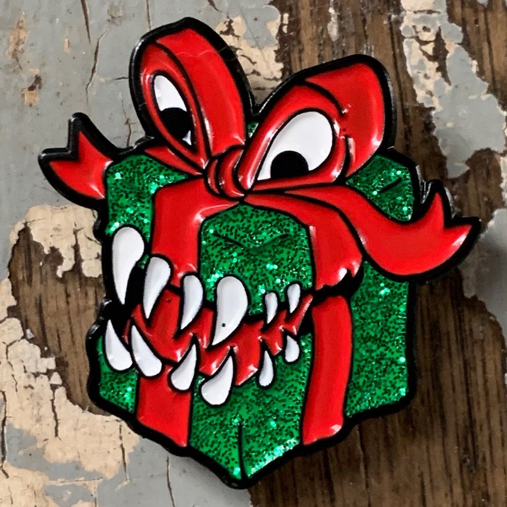 Mimic Present Pin Green/Red Clothing & Accessories Other