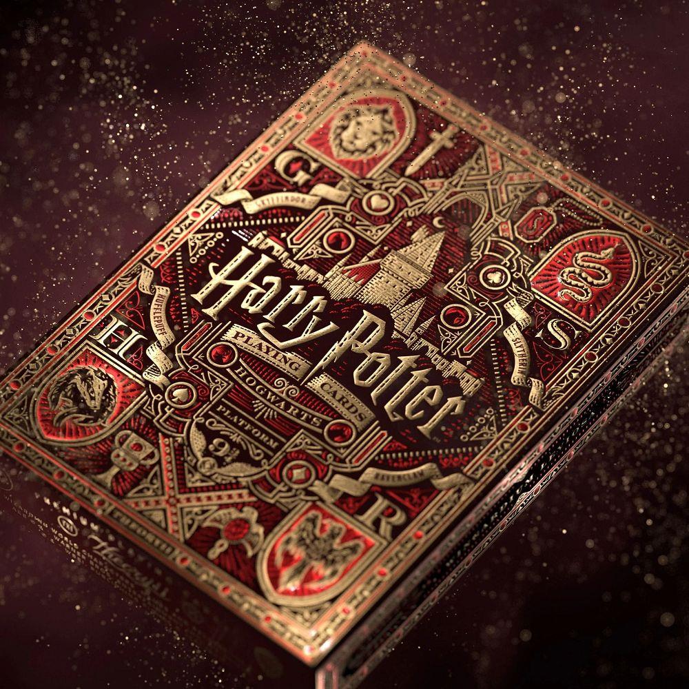 Harry Potter Playing Cards - Gryffindor Red Card Games U.S. Playing Card Co.